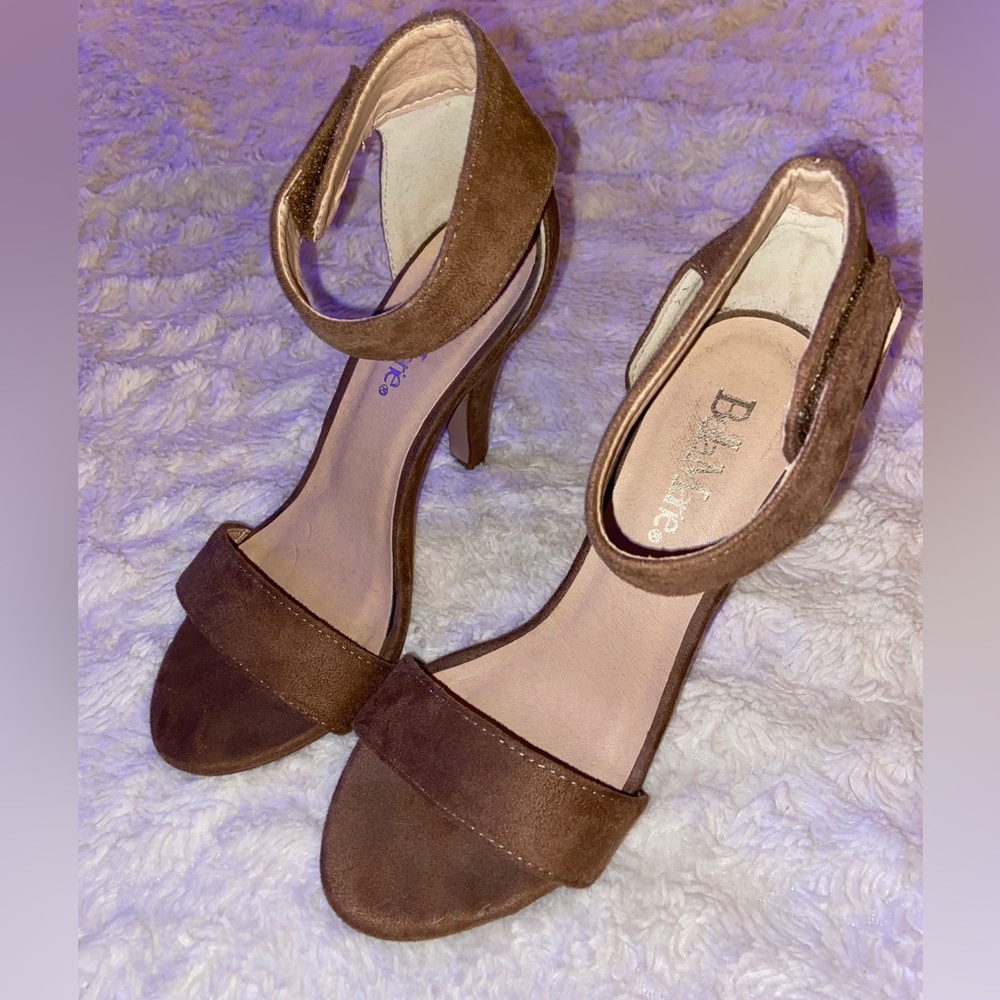 Bella Marie Nude Suede heels
